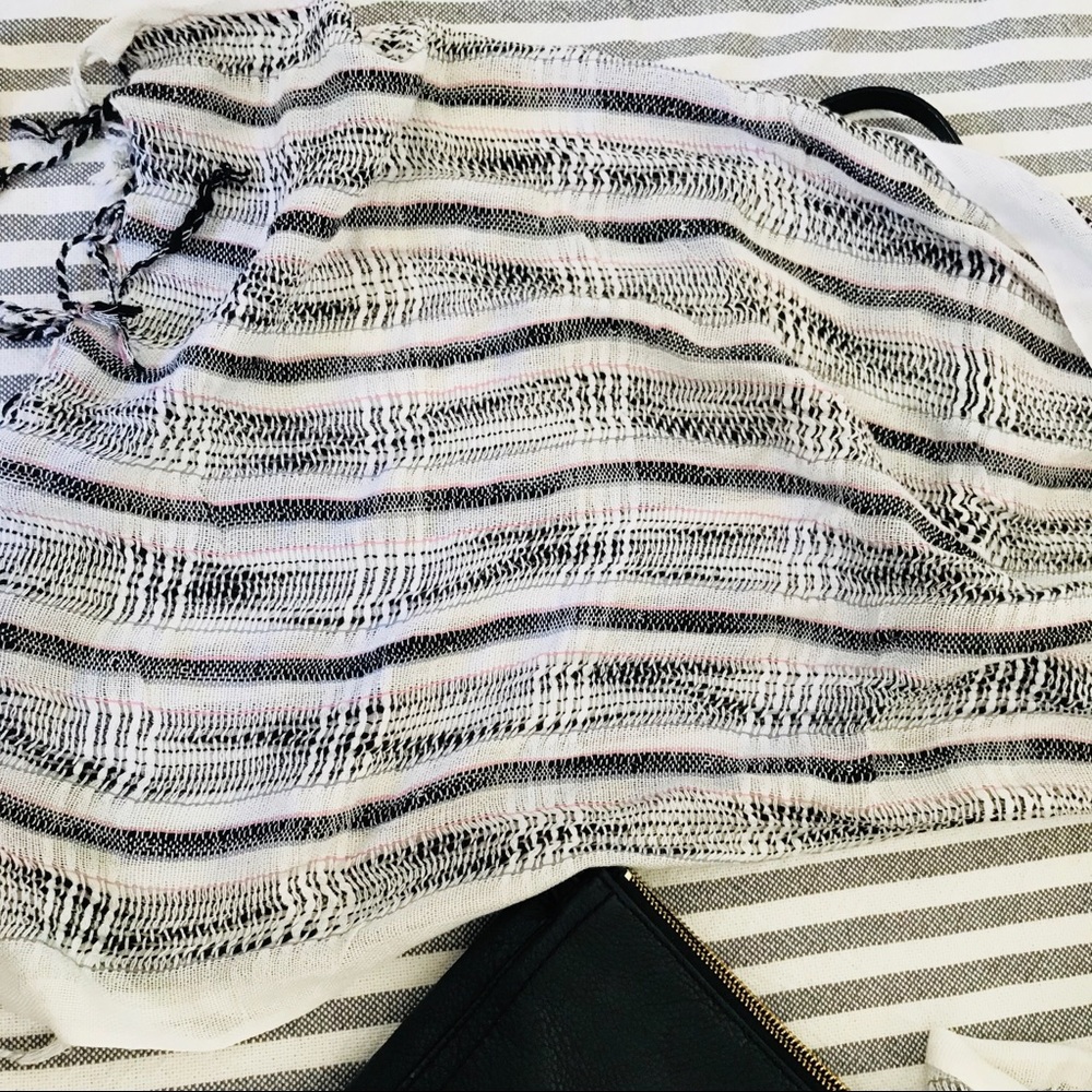 Rising Tide Lightweight Metallic Stripe Scarf NWT - Picture 7 of 9